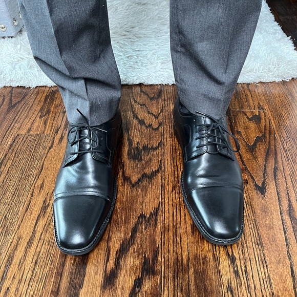 Johnston & Murphy Black Dress shoes. size 13 - Picture 3 of 6